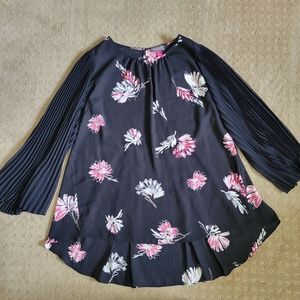 Vince Camuto Sheer Floral Accordion Sleeve Tunic Blouse Black Pink Size Small